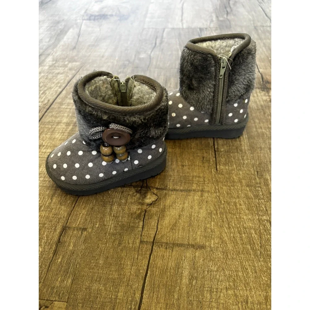 Grey Polka Dot Faux Fur Lined Winter Boots Side Zip Kids Size 2